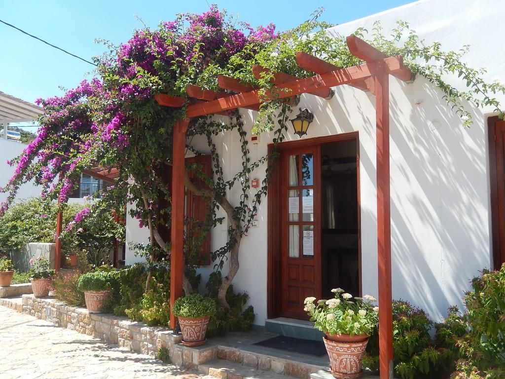 Deidamia Hotel Skyros Exterior foto