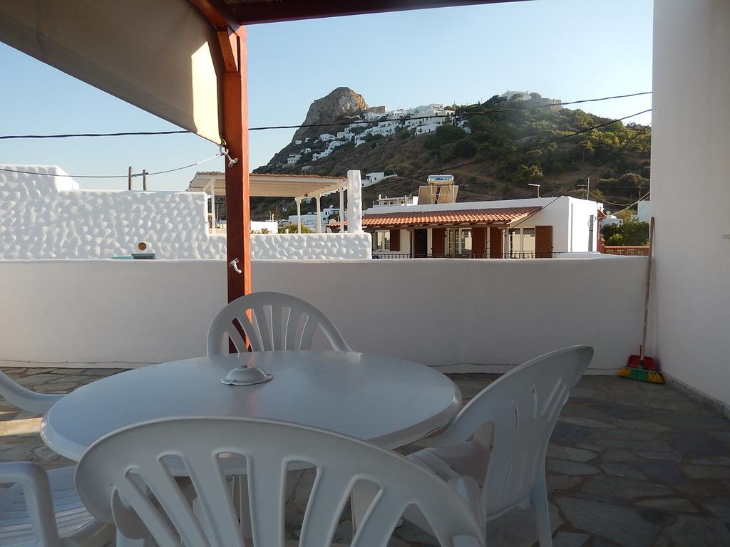 Deidamia Hotel Skyros Quarto foto