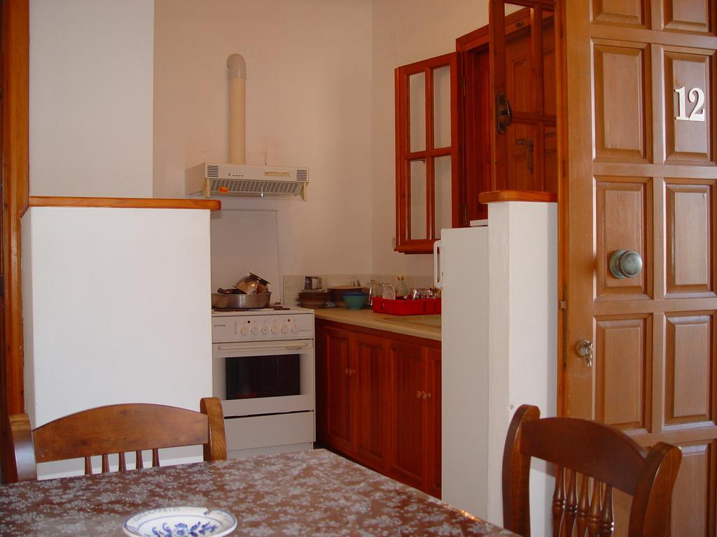Deidamia Hotel Skyros Quarto foto